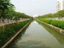 万江总河长刘永定率队巡河：迎国检充满信心