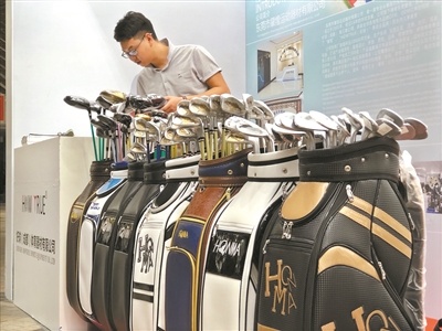 今年的高博会将展期延长至7天。 今年的高博会将展期延长至7天。