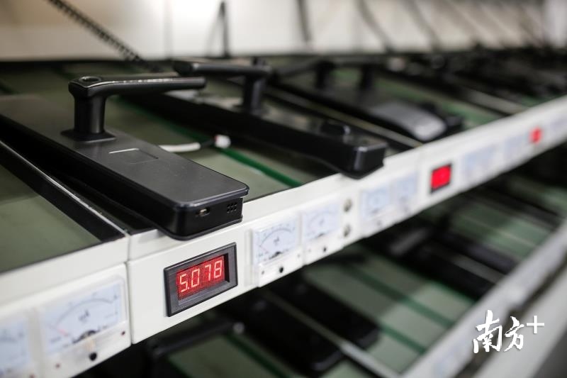 技术实力与质量把控水平,是小榄几家龙头智能锁企的优势所在。叶志文摄。