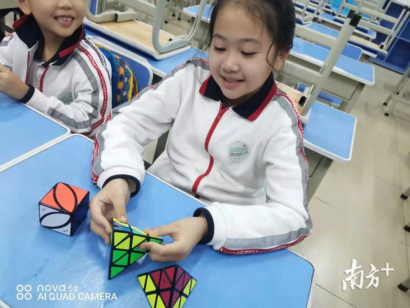 学生正在上课