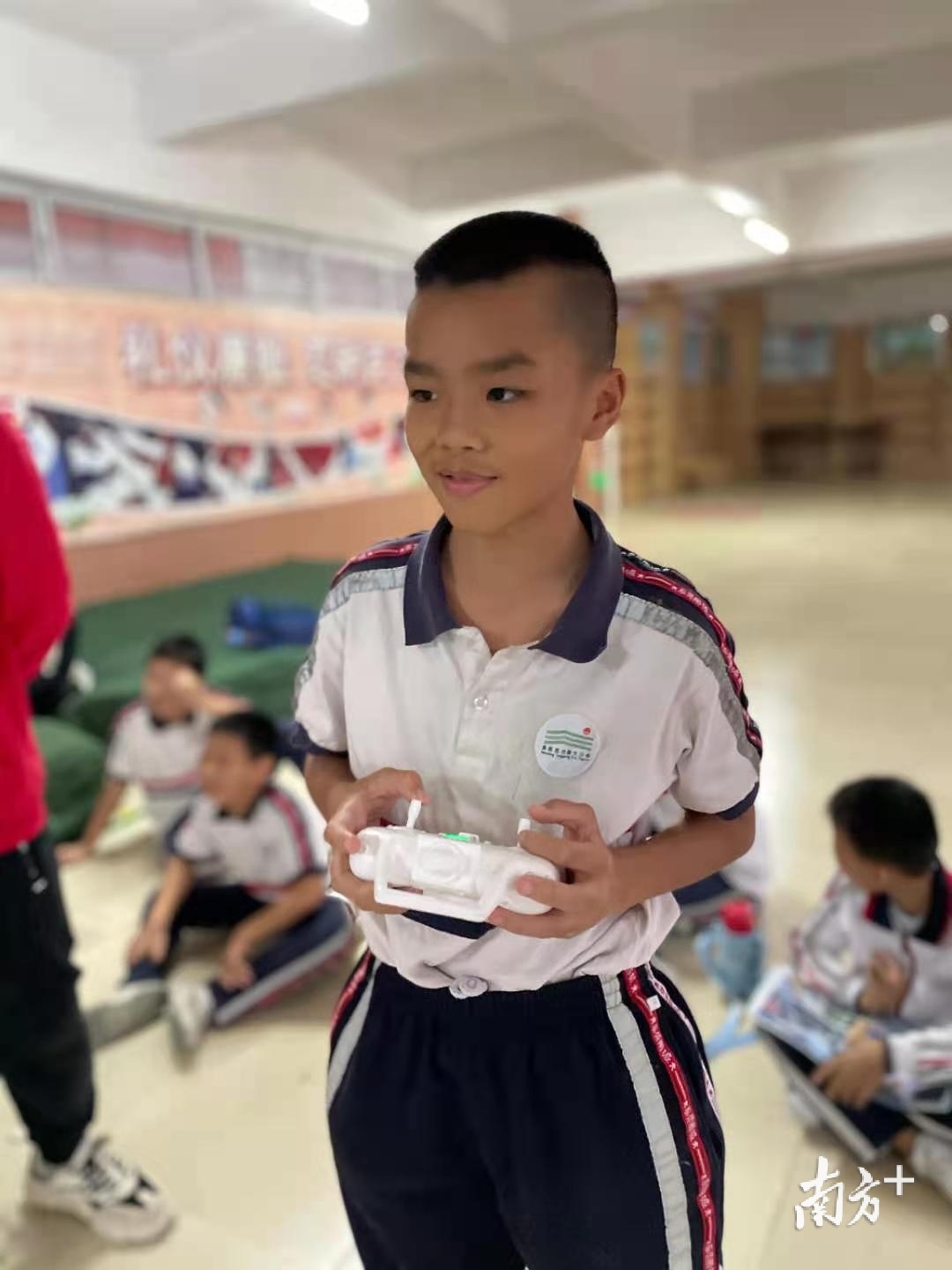 学生正在上课