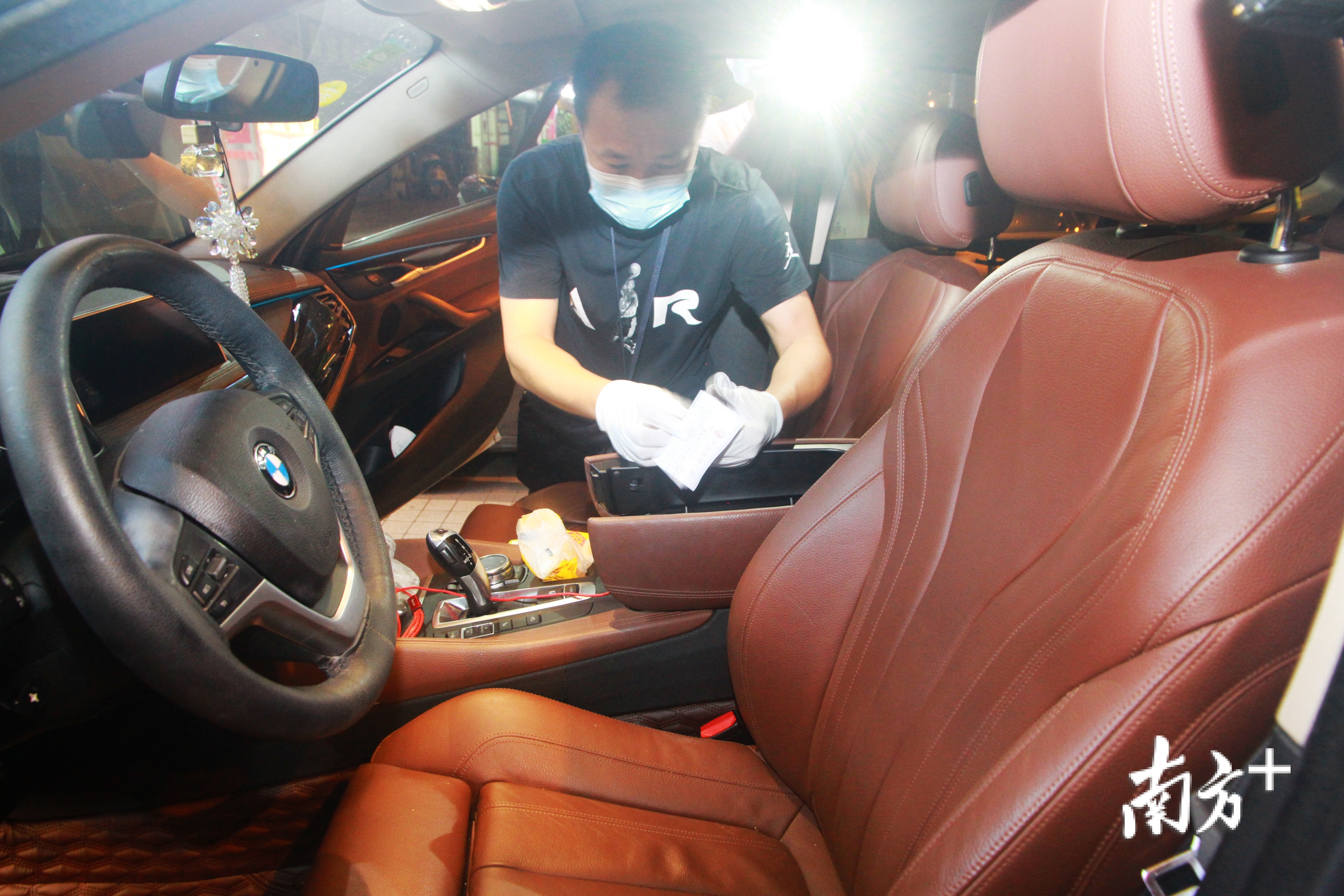 6月4日晚21时30分，中山警方在三省五个地市开展全国统一收网行动，抓获112人。