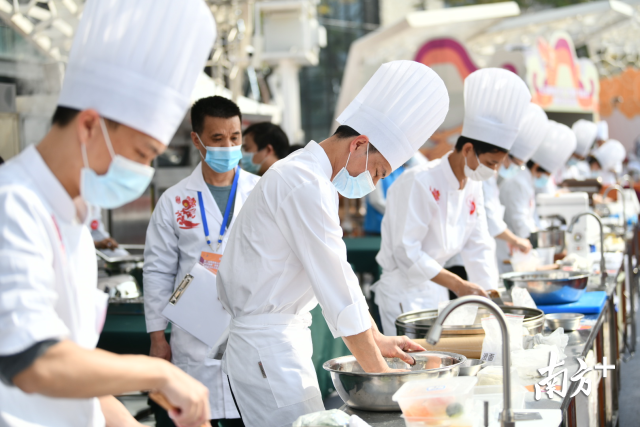 第三届粤港澳大湾区“粤菜师傅”技能大赛暨粤菜文化交流活动举行。戴嘉信 摄