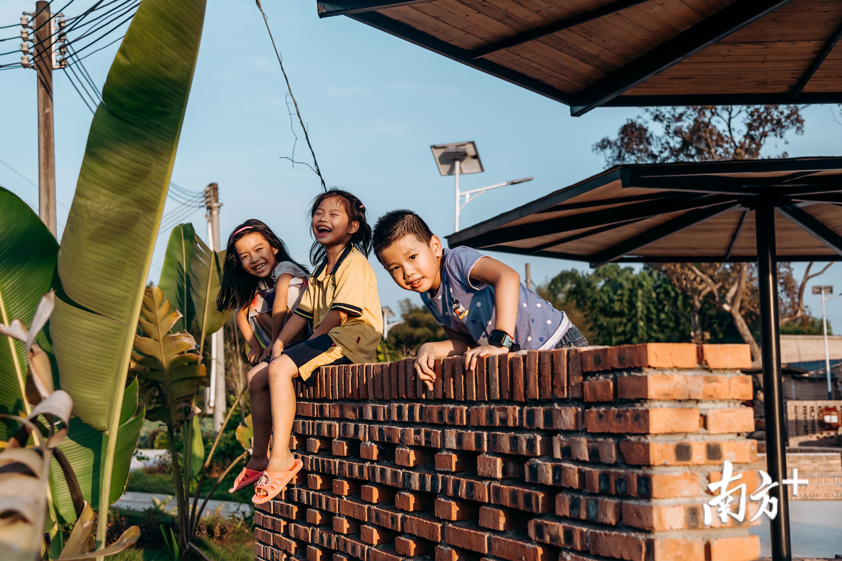 人景相融 美丽乡村入画来 刘昆摄