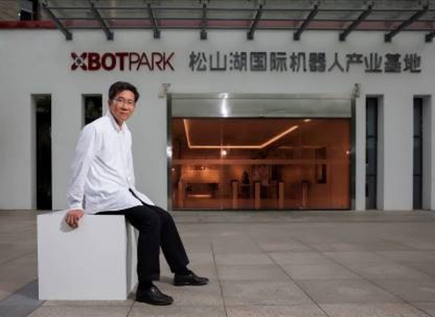 在李泽湘的指导下，众多颇具创意的科技产品从想法走向市场。