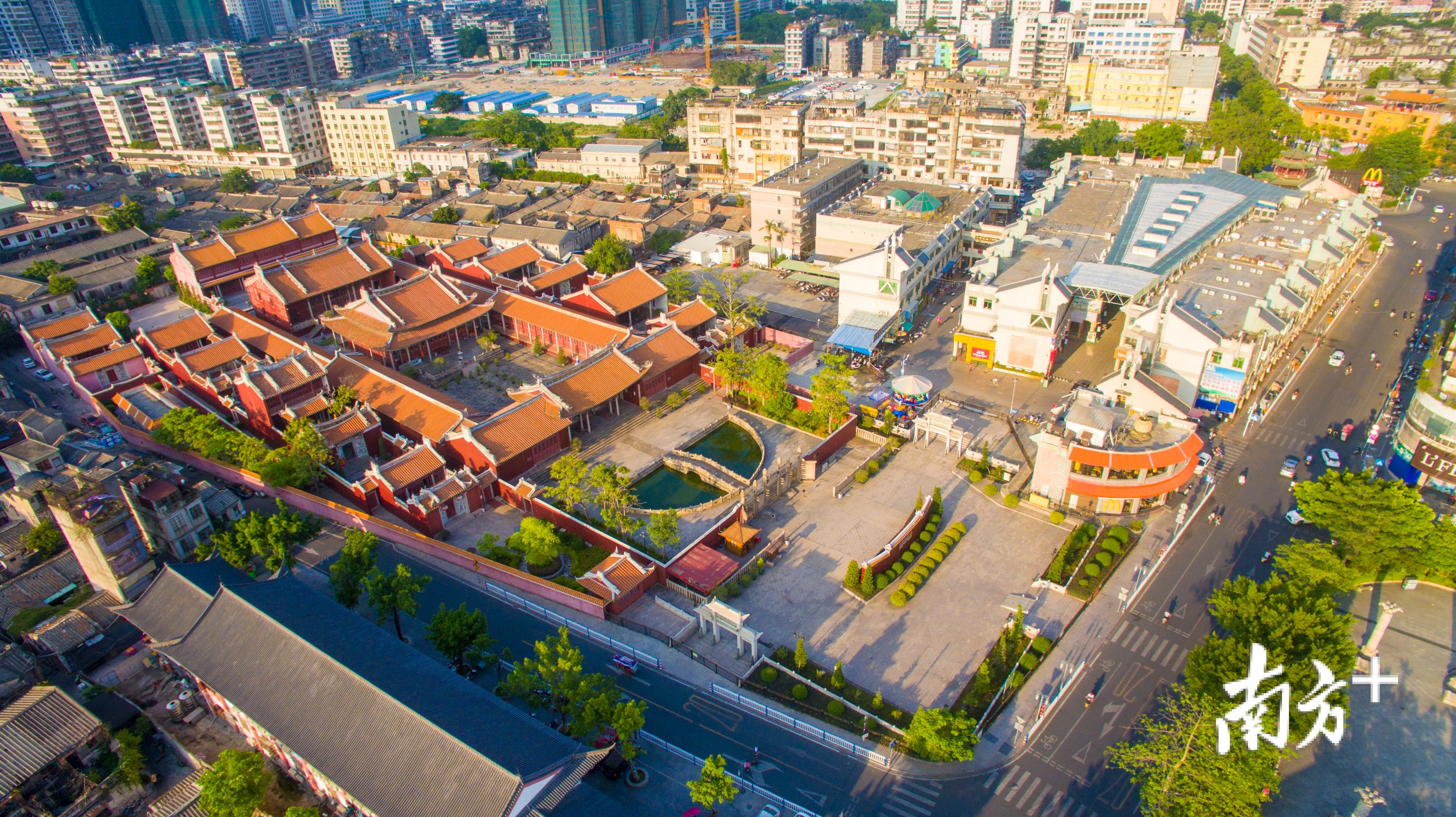 揭阳学宫等历史建筑群。