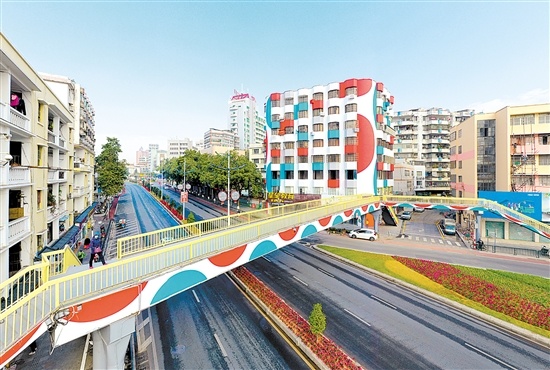 江边里大楼翻新后成为新晋“网红”。