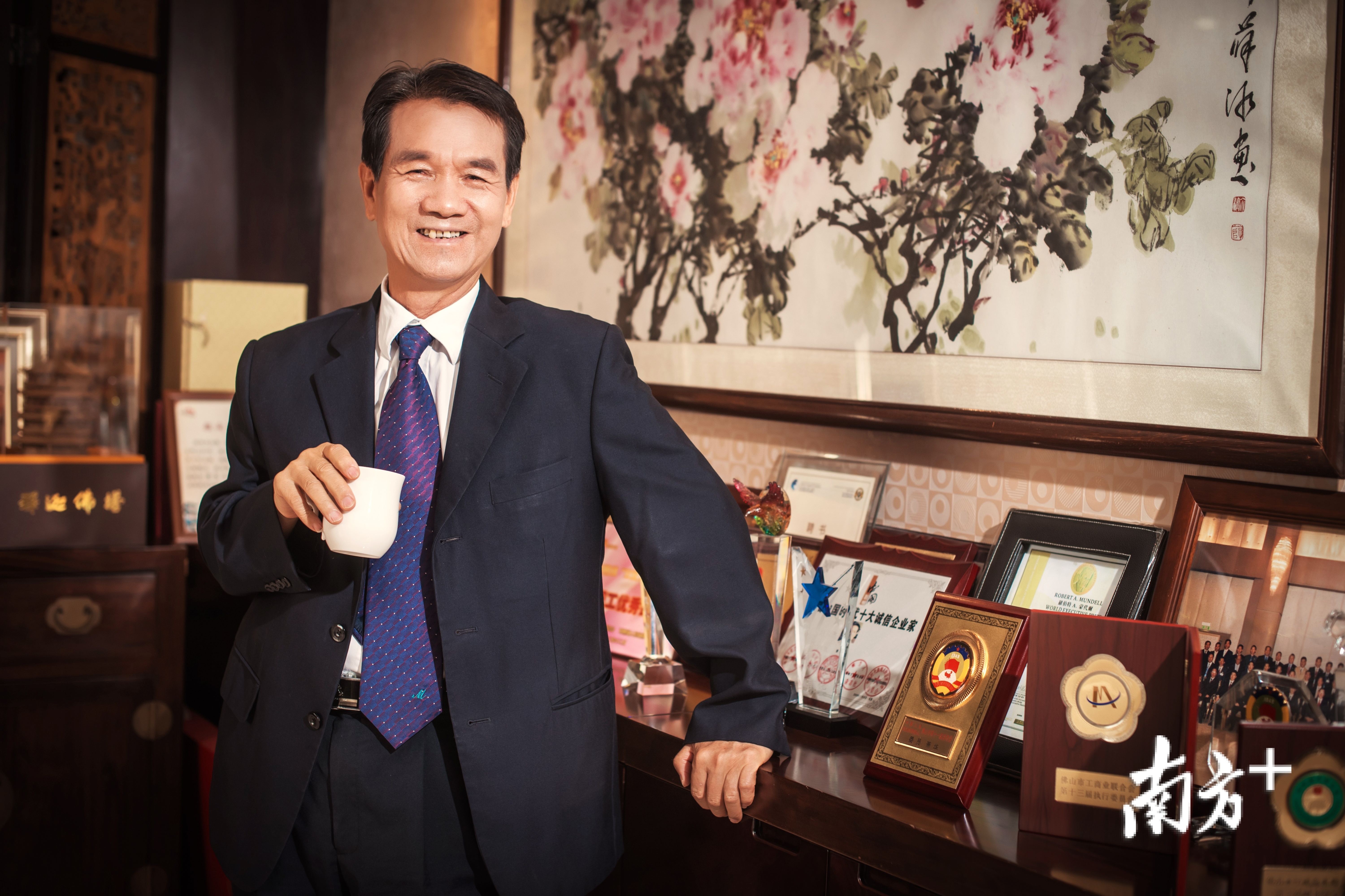 萧华蒙娜丽莎的微笑南方特稿企业家年终观察