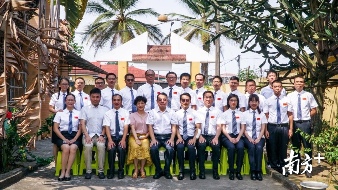 中国援赤几医疗队巴塔点开展交接工作