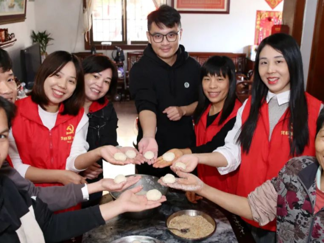 我在中山过春节⑧ | 就地过年也要有仪式感！他们送去了暖暖的地道美食~