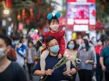 边游珠江边逛花市，首届珠江水上花市开锣