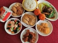 “别人家的高校”推出年夜饭：欢聚中大、牛气冲天……