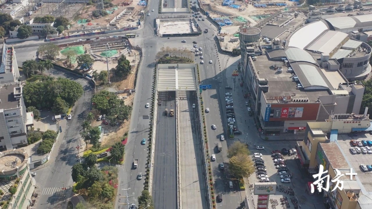 陈村隧道是佛山中心城区和陈村市民通往广州南站以及进出广珠西线高速的重要交通要道，未来市民出行将变得更加方便。