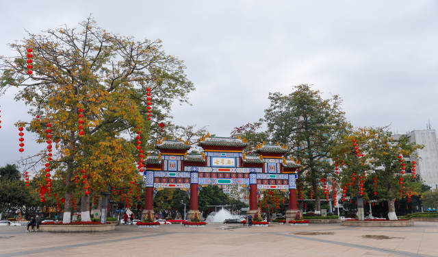 图集 | 灯笼挂，年味起！肇庆春节氛围“拉满”！