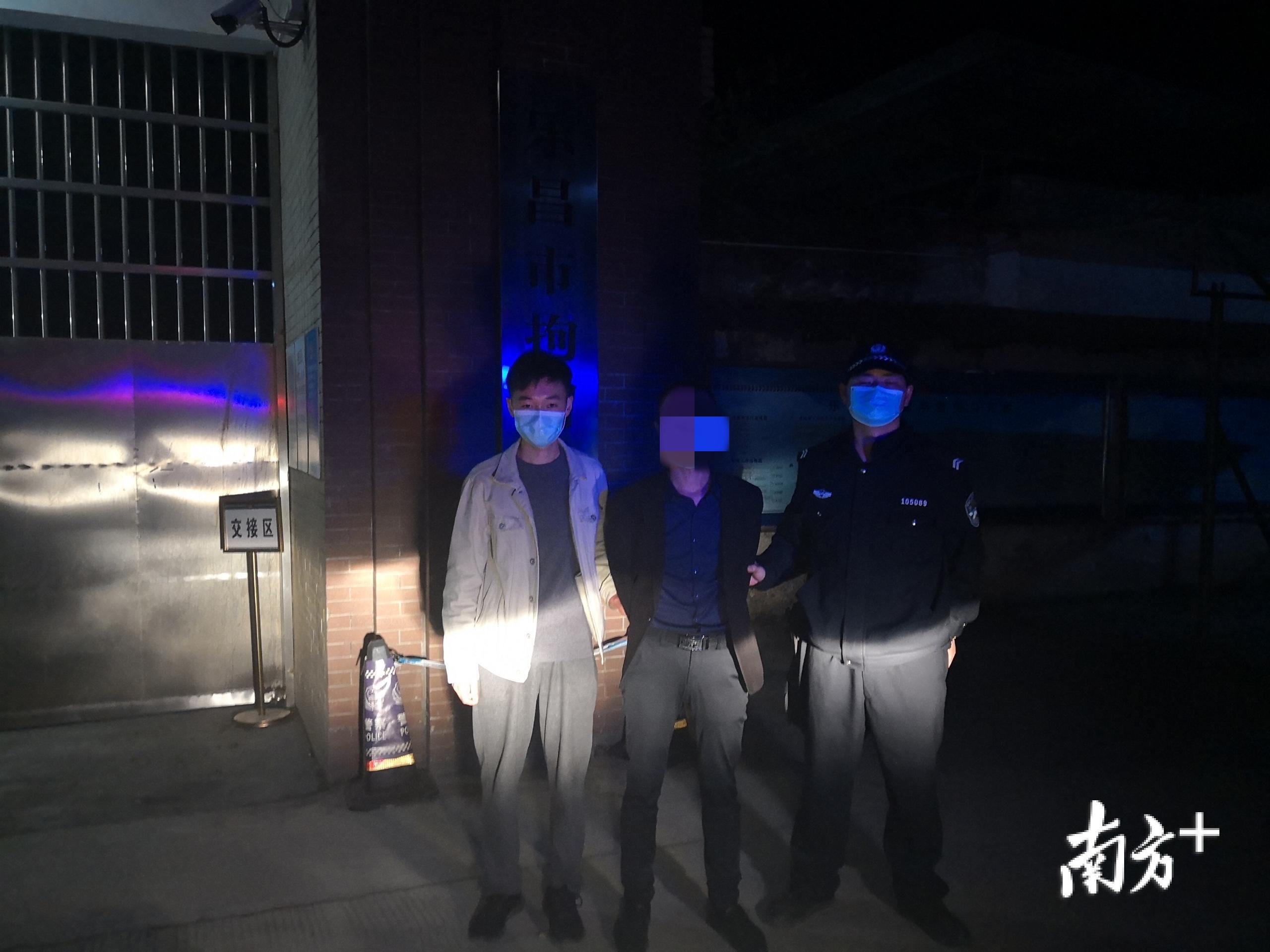 韶关乐昌一村民非法储存百余件烟花爆竹，公安：拘！