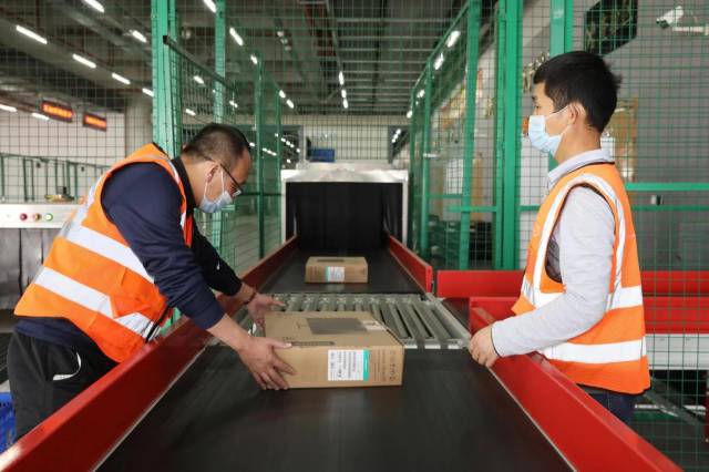 内地至港澳跨境电商出口首次春节“不打烊”