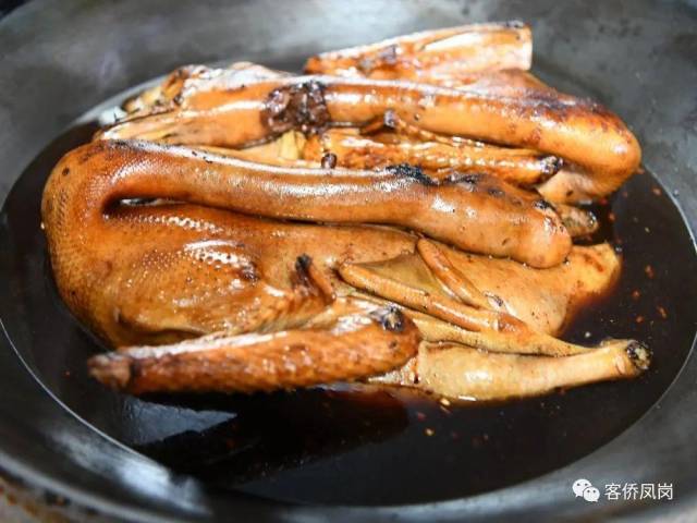 凤岗人过年：吃碌鹅，喜庆隆重又团圆！