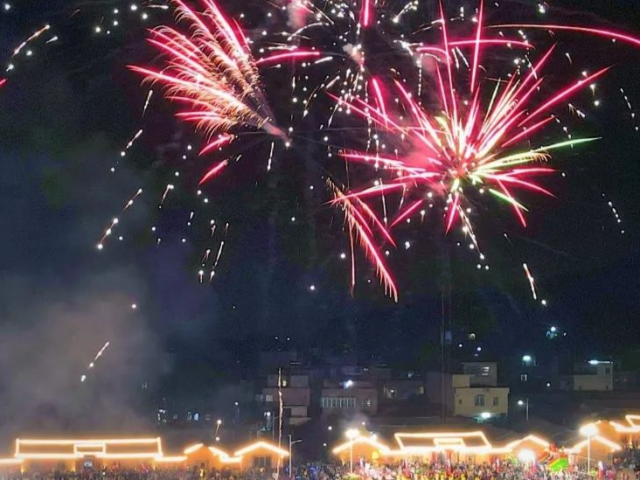 美图＋视频来了！广州从化凤二村烟花璀璨照亮夜空