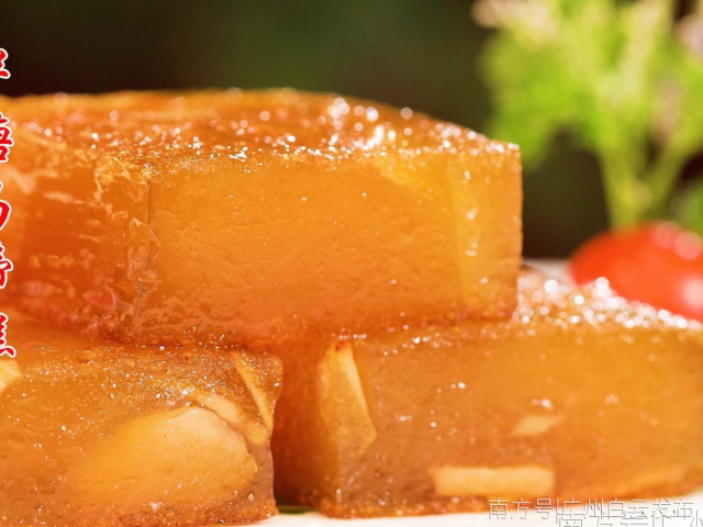 【学粤菜 过大年】白云粤菜师傅教你做特色美食：马蹄糕