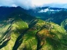 《激越怒江》第四集《搬出大山》