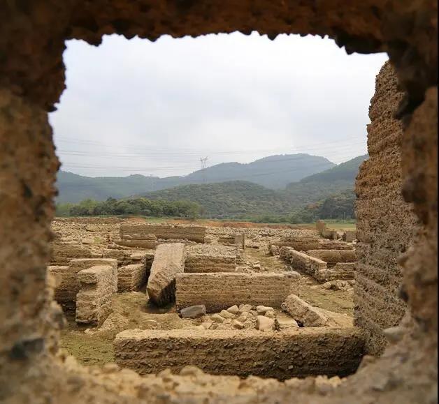 ▲古村落炮楼 ▲古村落炮楼
