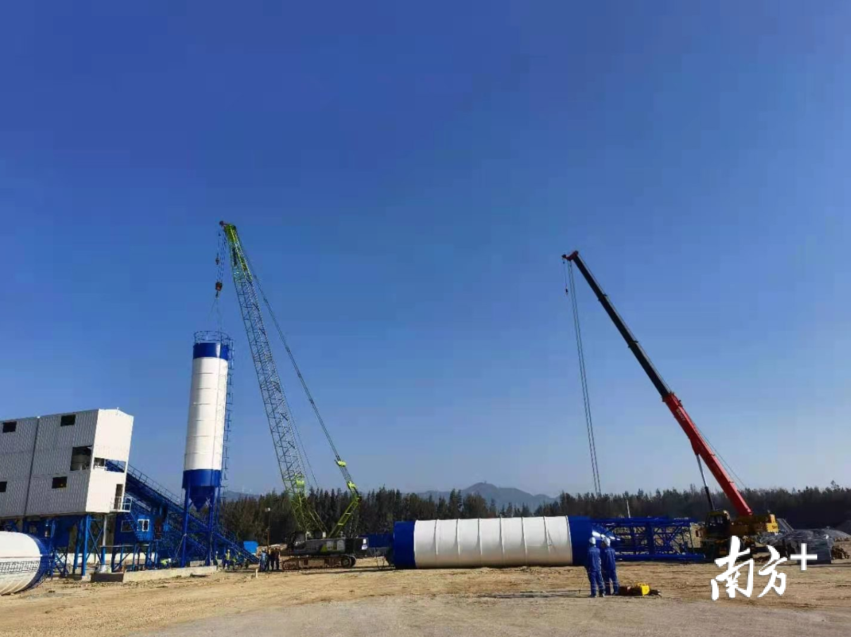 潮州华瀛液化天然气接收站项目建设现场。