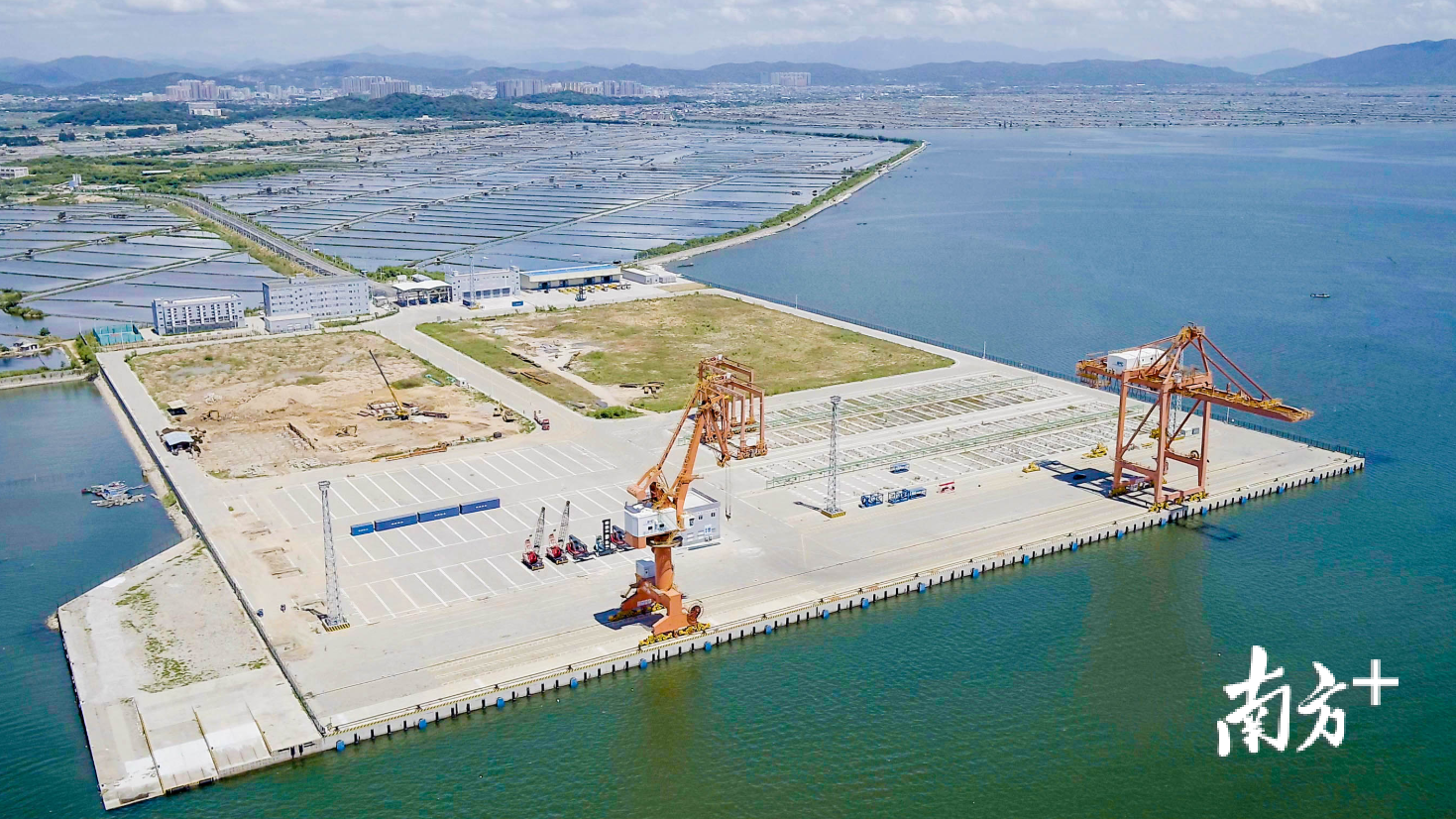 潮州港货运码头。