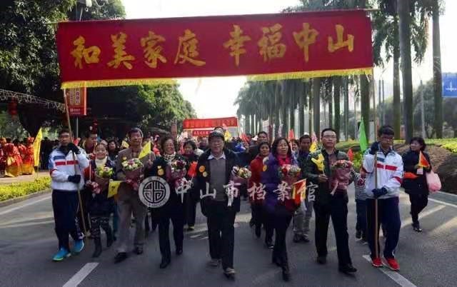 2014年,和美家庭方阵走过,