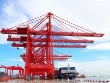 南方日报两会观察：乘风破浪勇向前