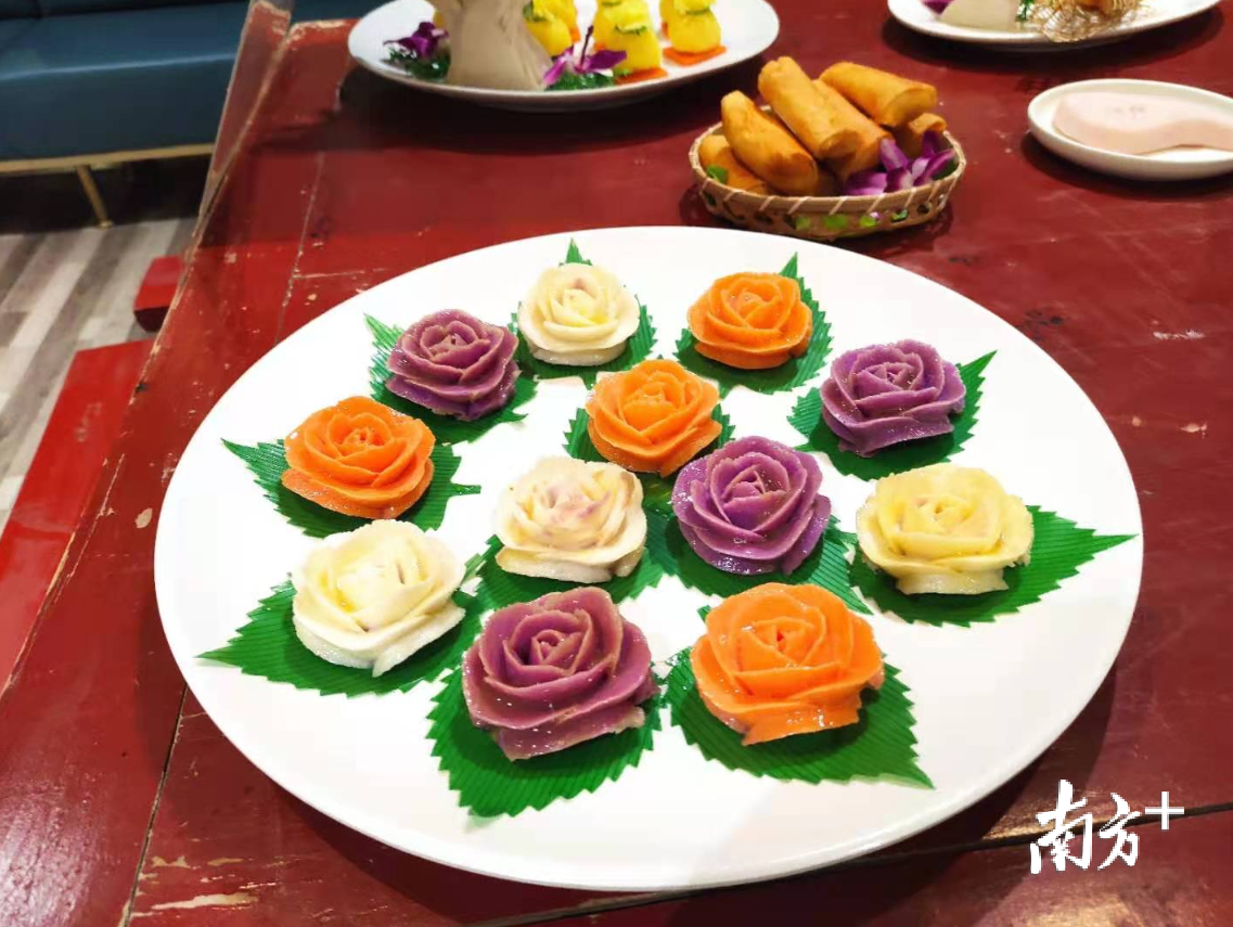韩师推出的仿真菜品力求呈现菜品刚出锅60秒内的形态，并永久定格。图为潮州菜菜品模型。受访者供图