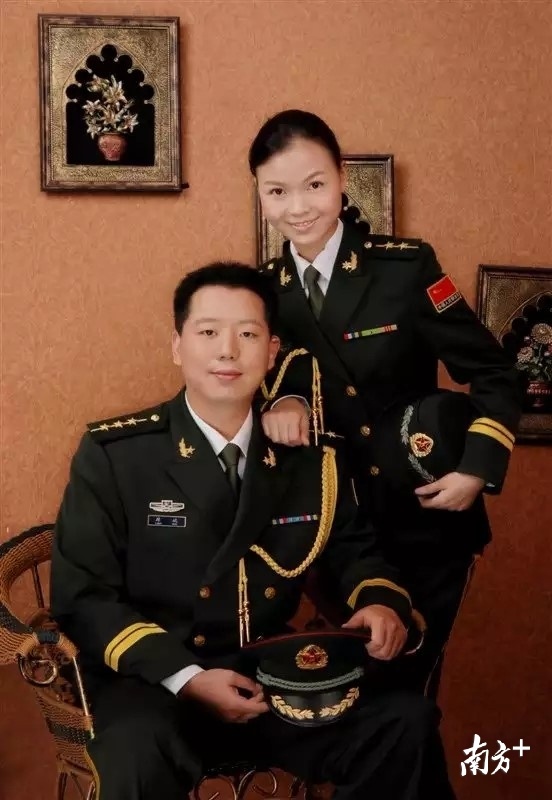 廖斌和蔡金容夫妇。