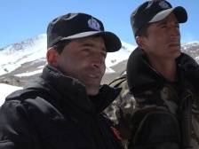 这位缺席的人大代表为啥上了热搜？