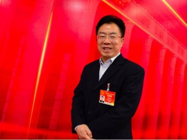 全国人大代表徐诺金： 货币政策要稳字当头，适时适度有效