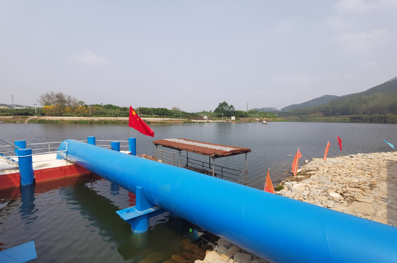 三饶自来水厂取水口上移及供水管网工程。郑淼鑫 摄