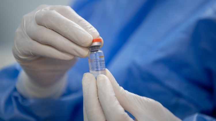 新冠疫苗安全吗？有效吗？一篇文章全部说清楚