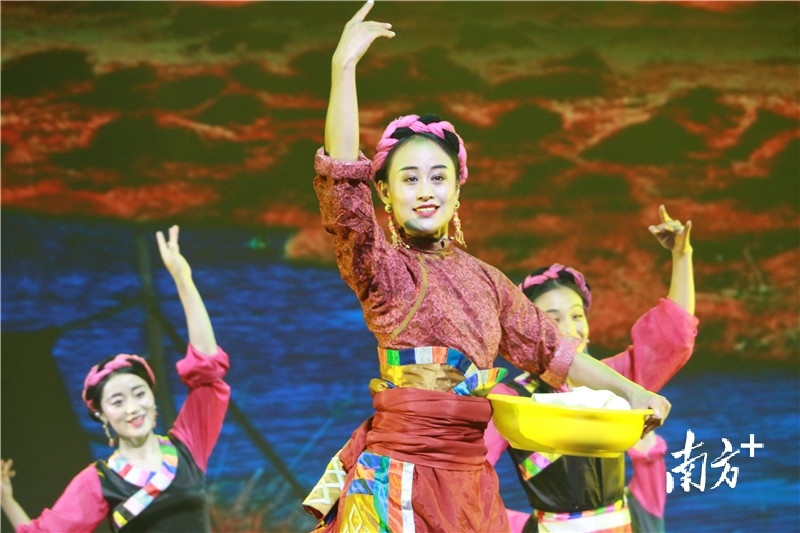 男女群舞节目《洗衣歌》 男女群舞节目《洗衣歌》