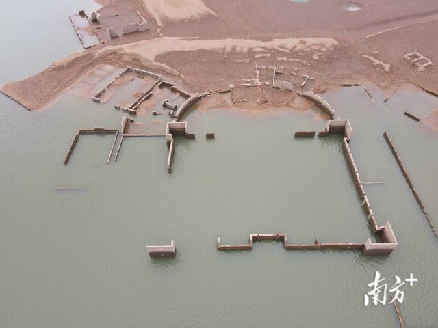 疑似古代豪宅的建筑结构