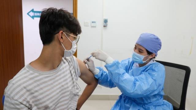 现场直击！珠海率先启动在珠台湾同胞免费接种新冠疫苗