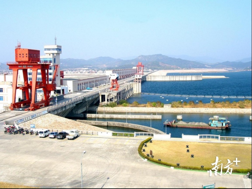 获得鲁班奖、大禹奖和詹天佑奖的飞来峡枢纽工程