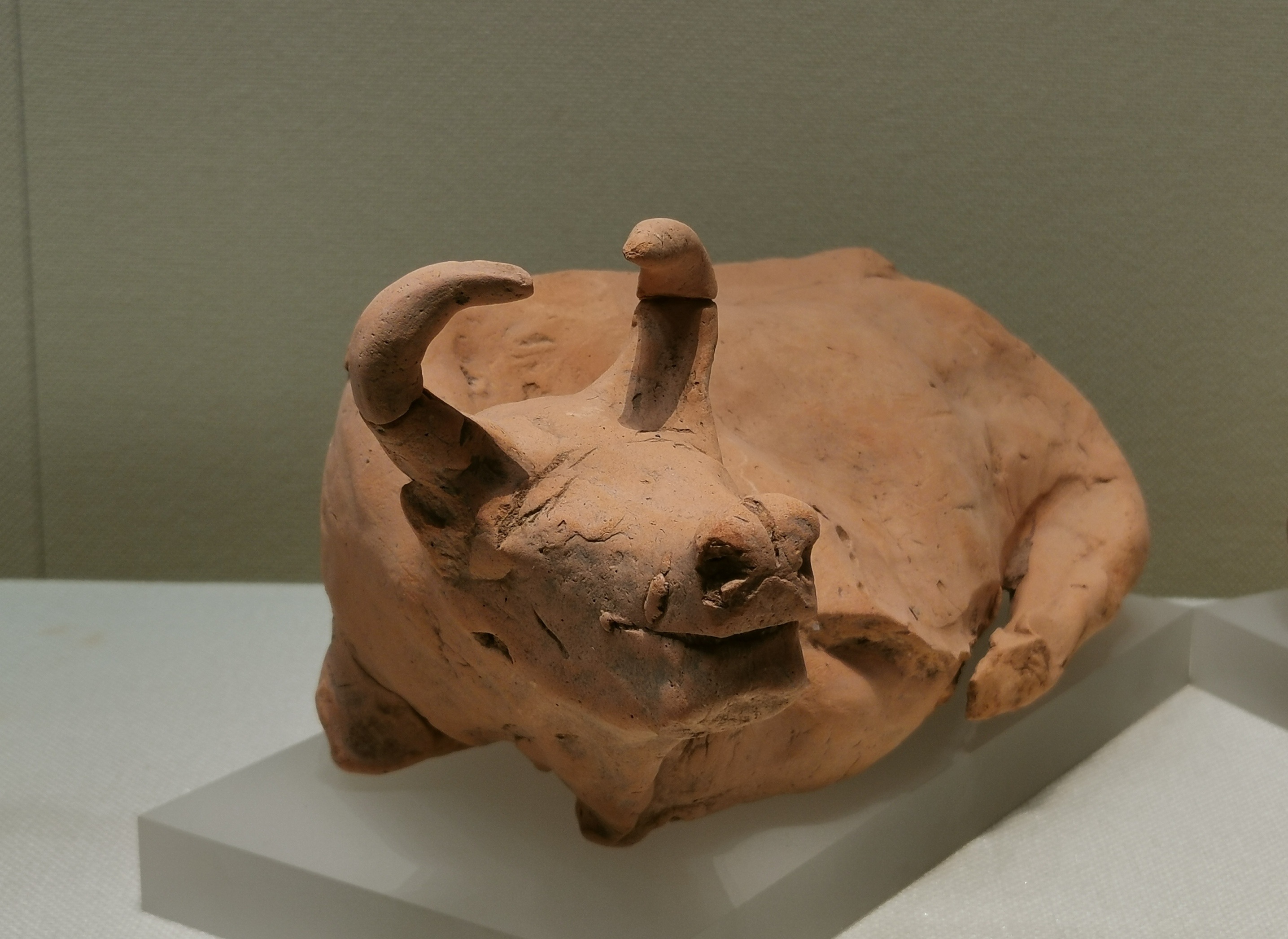 南汉二陵博物馆藏陶牛。