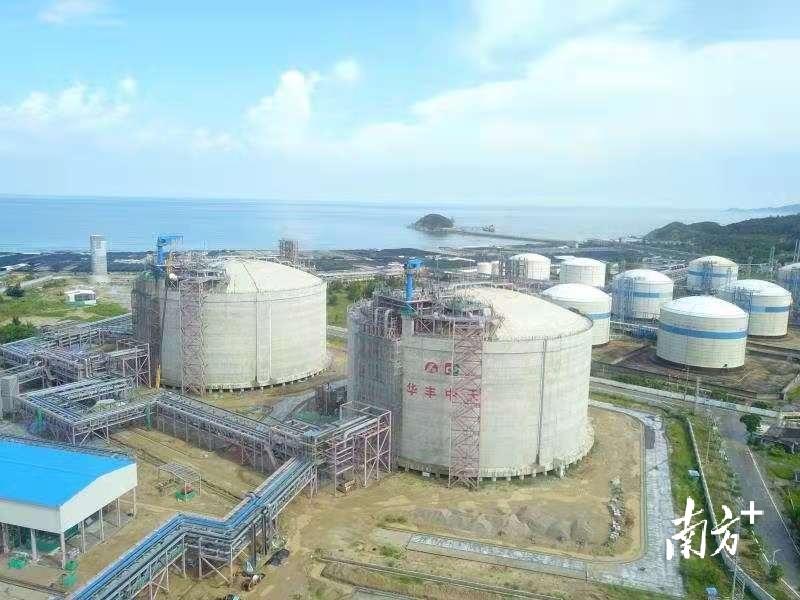 潮州闽粤经济合作区LNG储配站。