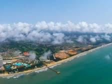 北纬22度的风，吹拂着超16公里黄金海岸线上的海岛梦 |小南叹高速Vlog