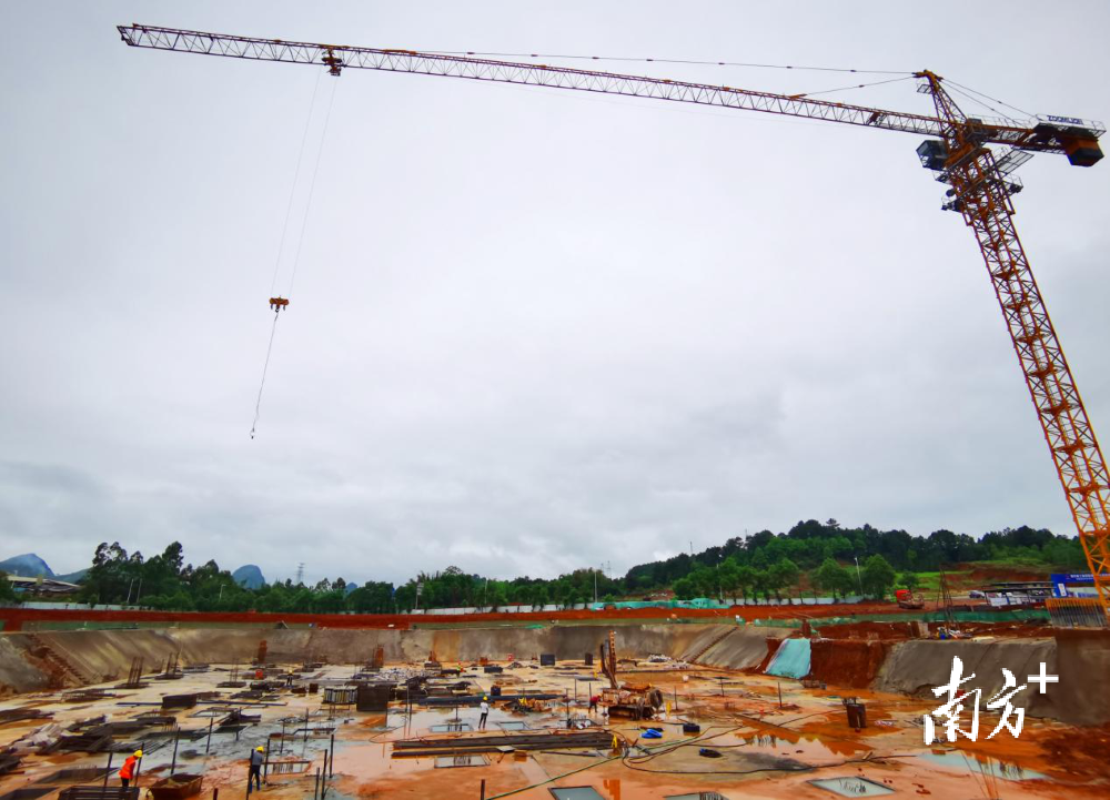 综合体育馆地下室框架已基本完工,即将开启主体工程建设。黄津 摄 综合体育馆地下室框架已基本完工,即将开启主体工程建设。黄津 摄