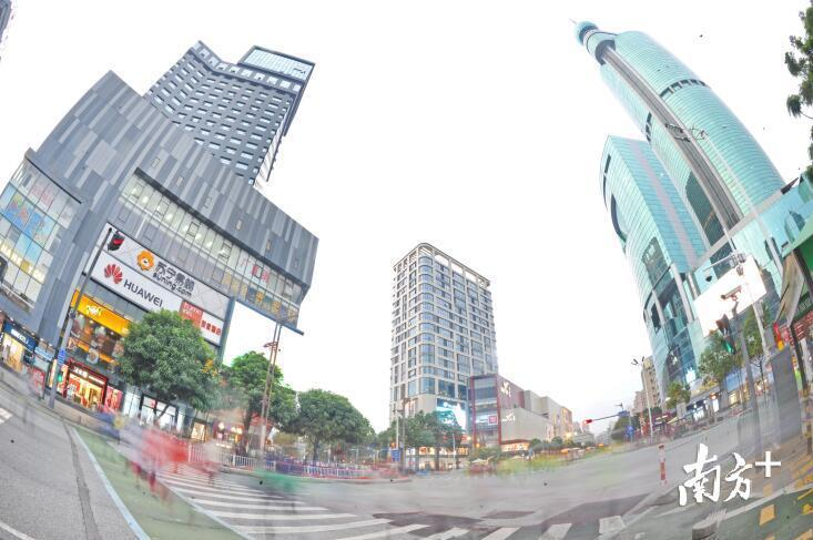 禅城祖庙商圈。南方日报记者 戴嘉信 摄 禅城祖庙商圈。南方日报记者 戴嘉信 摄