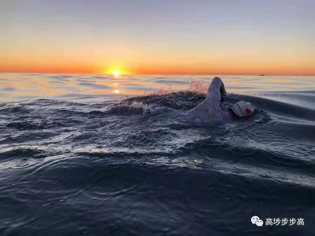 △2018年8月3日，陈苏伟成功挑战横渡英吉利海峡