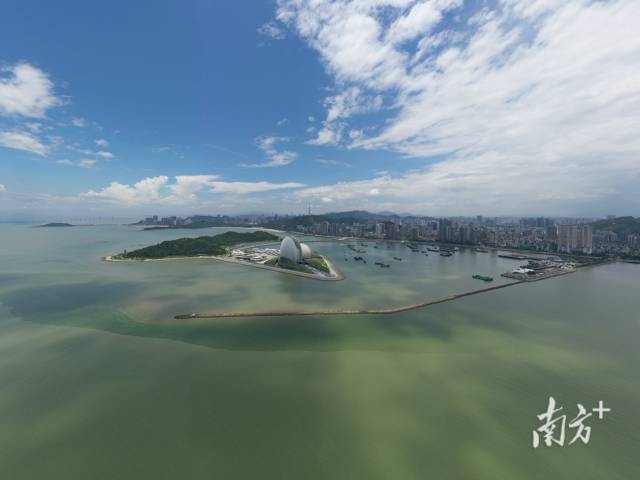 珠海市所在的珠三角核心区，是广东海洋经济发展的引擎。