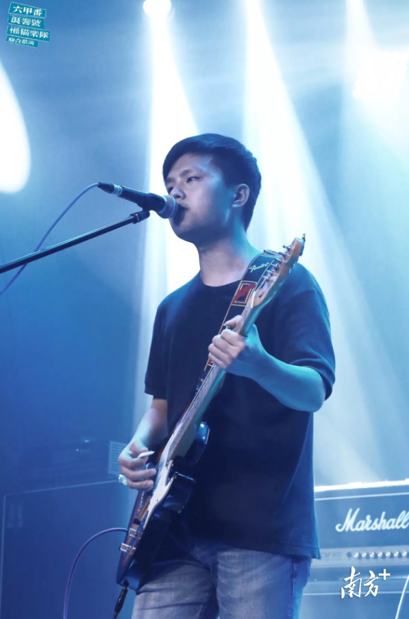 主唱蔡鑫钿出生于潮州沙溪镇。受访者供图 主唱蔡鑫钿出生于潮州沙溪镇。受访者供图