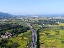 小南叹高速|走进生态韶关，看“智慧”炼钢，赏美丽乡村