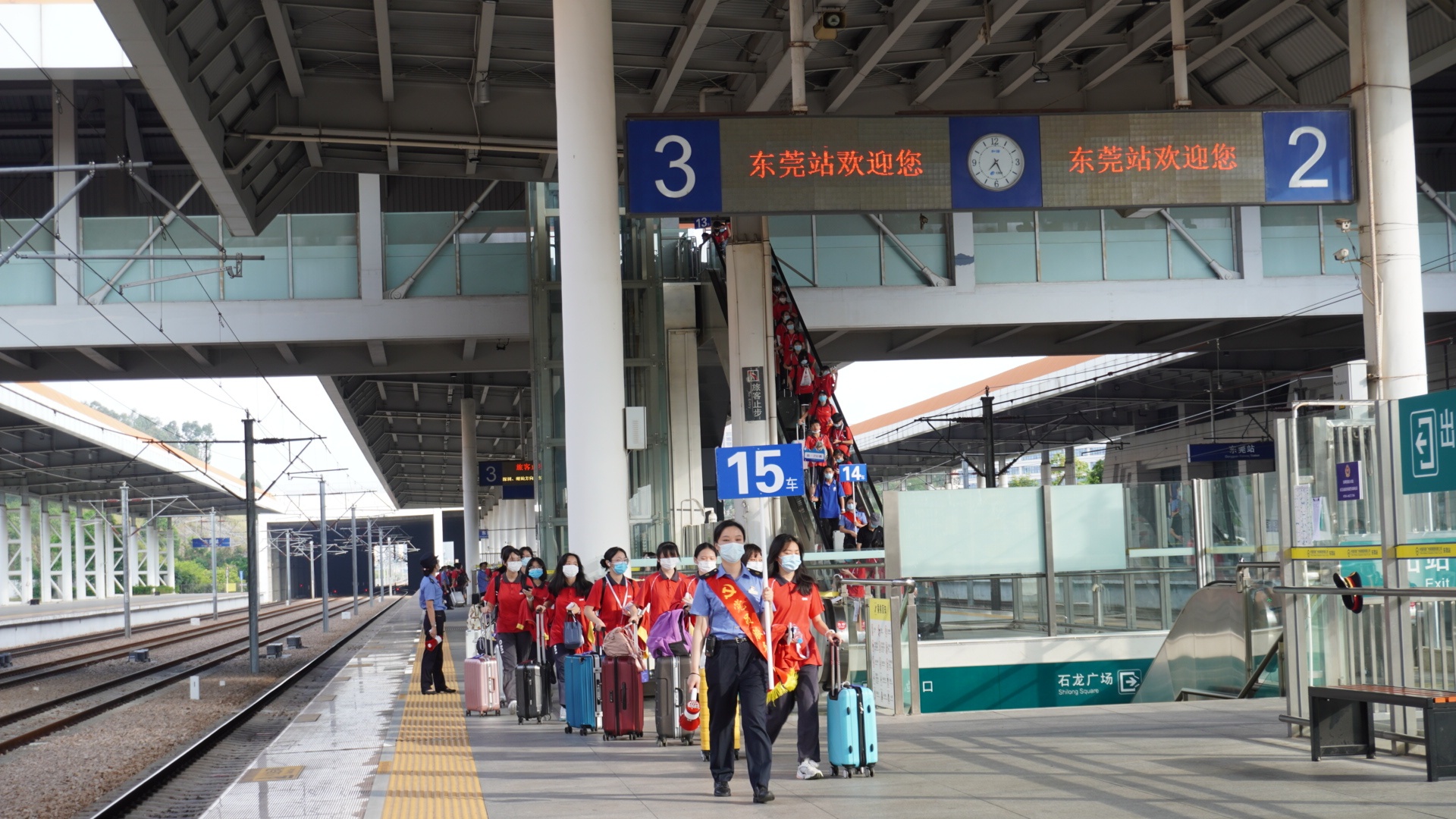 助千名学子圆游学梦