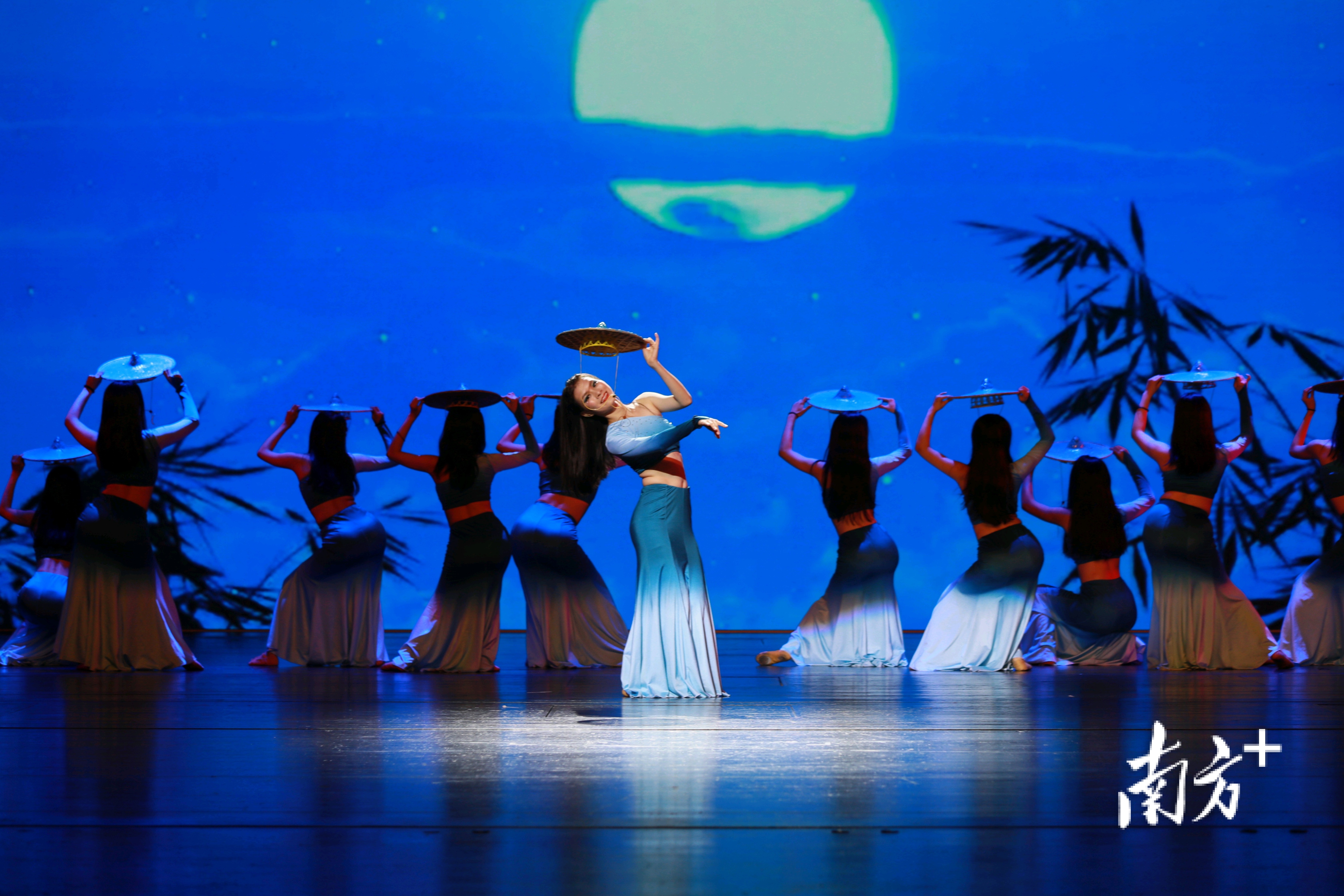 据了解,第三十九届"滨海之声"音乐会暨大学生艺术展演是2021年珠海